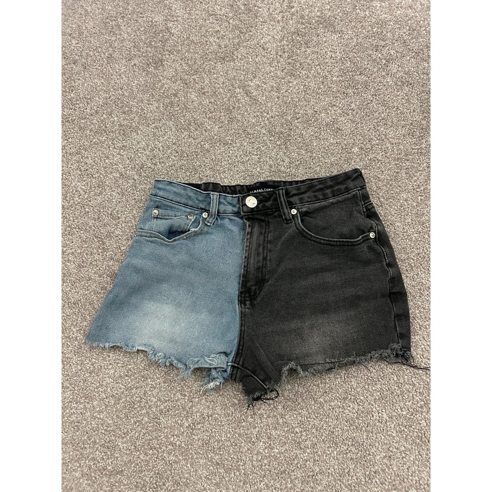Almost Famous Denim Shorts Juniors 5 Blue Black Excellent Split Two Tone Frayed